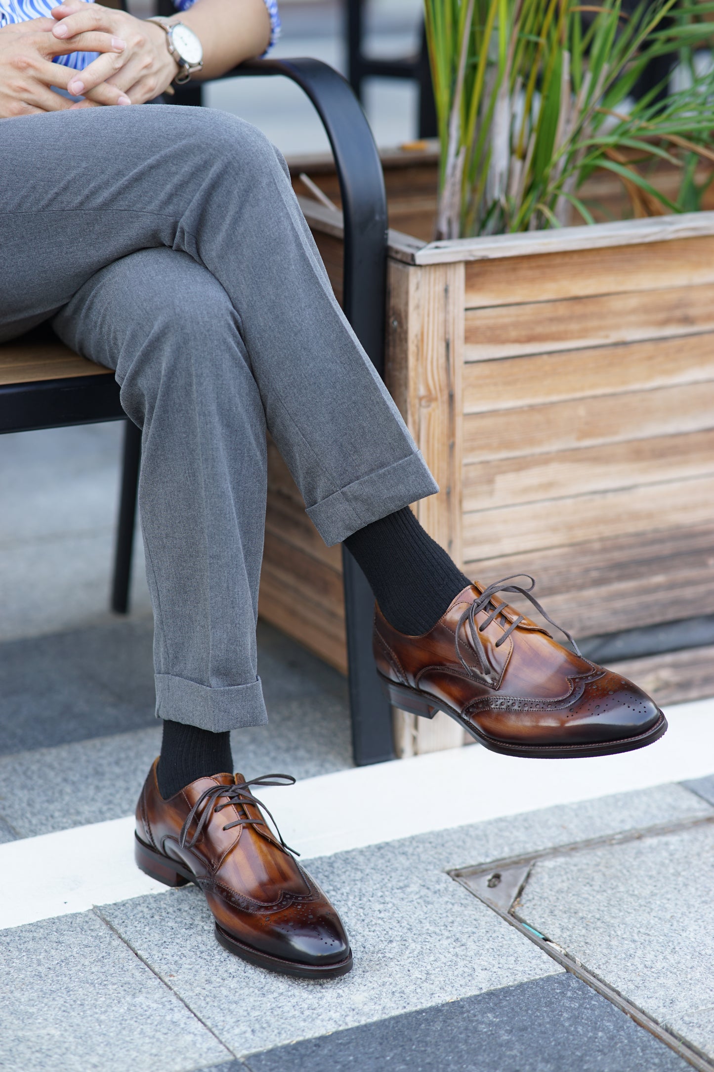 Zapatos Oxford Élite CornideModa: Elegancia Artesanal en Cuero Auténtico