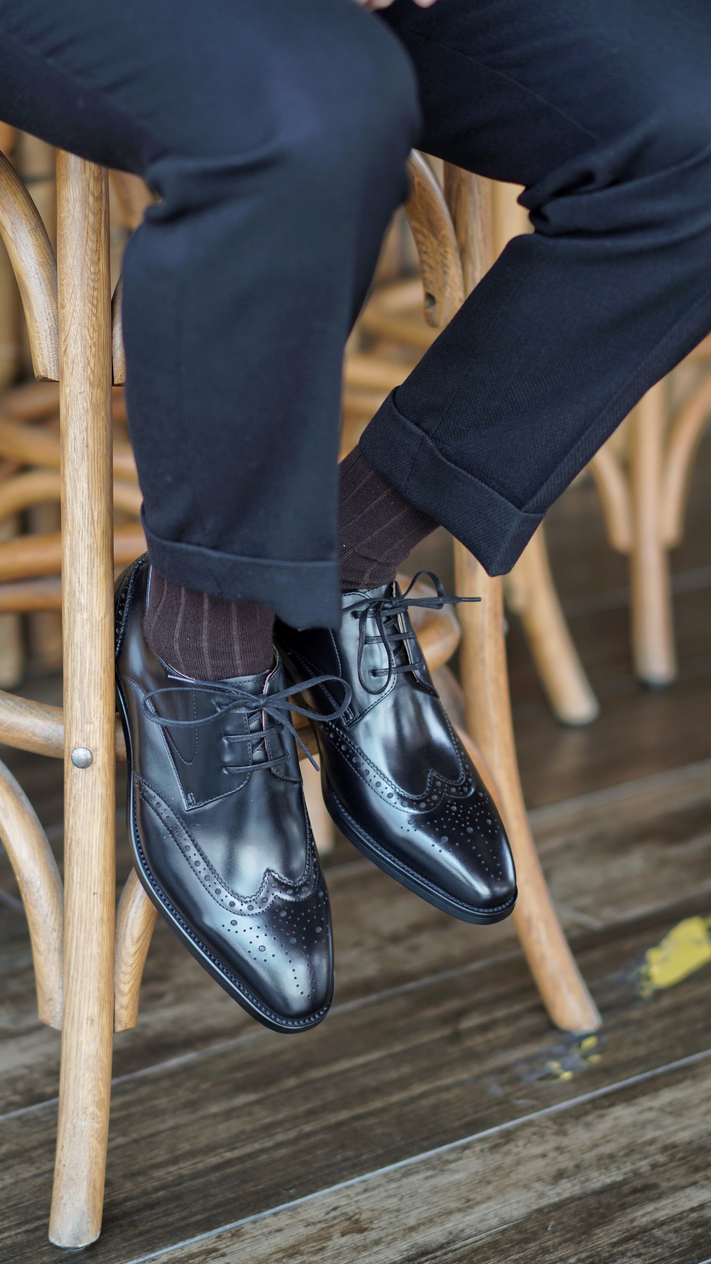 Zapatos Oxford Élite CornideModa: Elegancia Artesanal en Cuero Auténtico