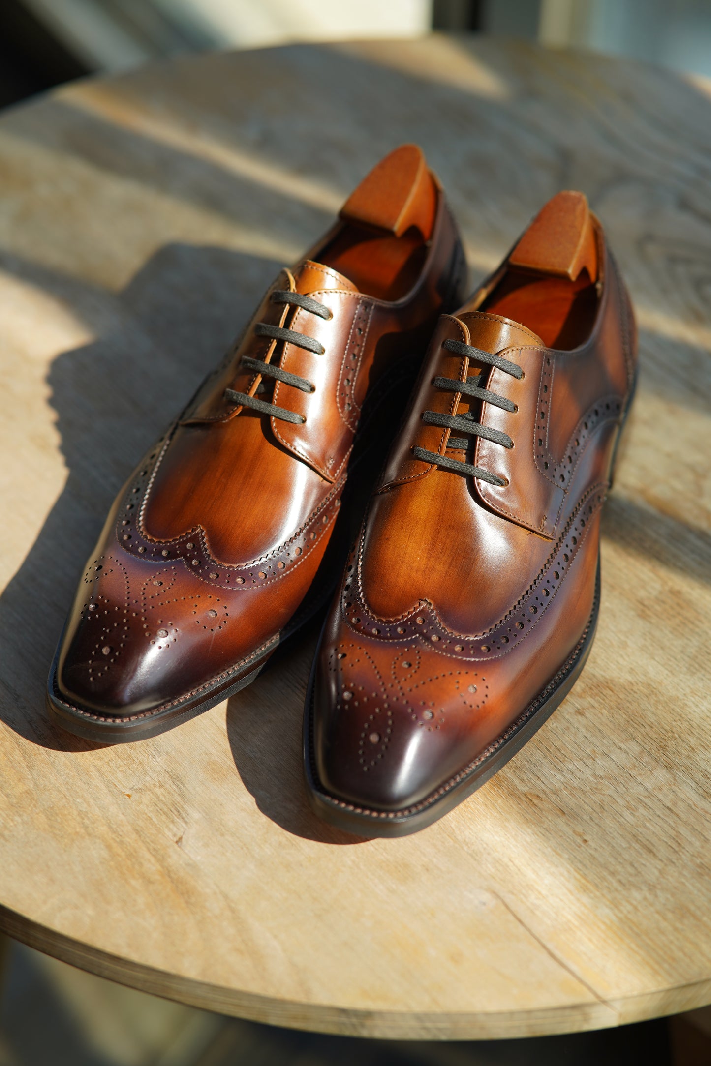 Zapatos Oxford Distinction CornideModa: Lujo Artesanal en Cuero Puro